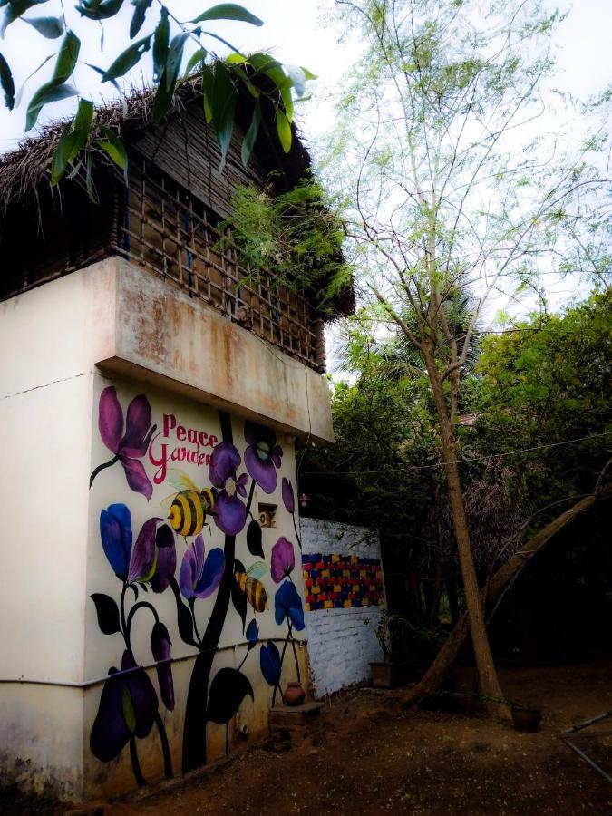 Peace Garden Hostel Auroville Exterior photo